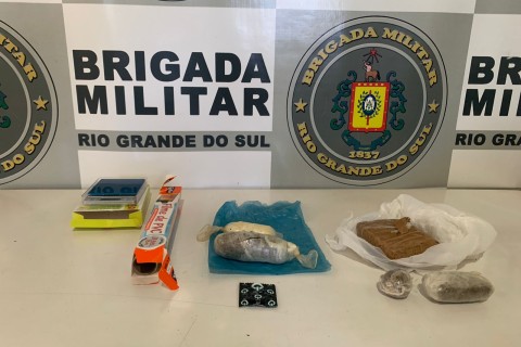 Brigada Militar prende duas mulheres por tráfico de drogas em Guaporé