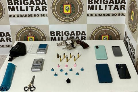 Jovem paraguaio é preso por tráfico de drogas e porte ilegal de arma de fogo em Serafina Corrêa