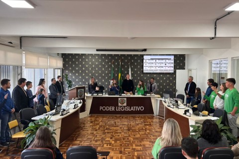 Jovens assumem cargos no Projeto Poderes Mirins em Casca