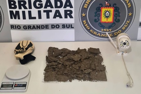 Brigada Militar prende jovem por tráfico de drogas em Guaporé